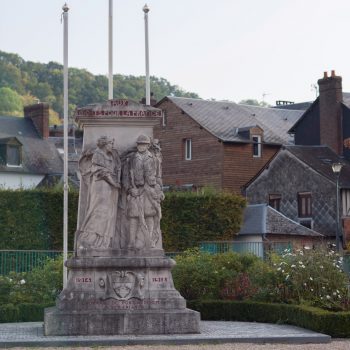 Place-monument-aux-morts-2-©Vincent Ferron